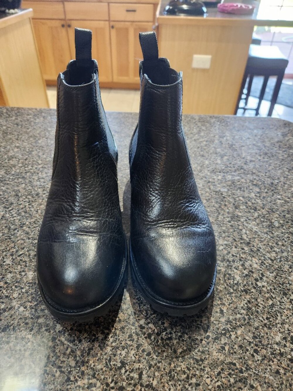 Duluth Trading Women's Lifetime Leather Chelsea Boots - Size 11